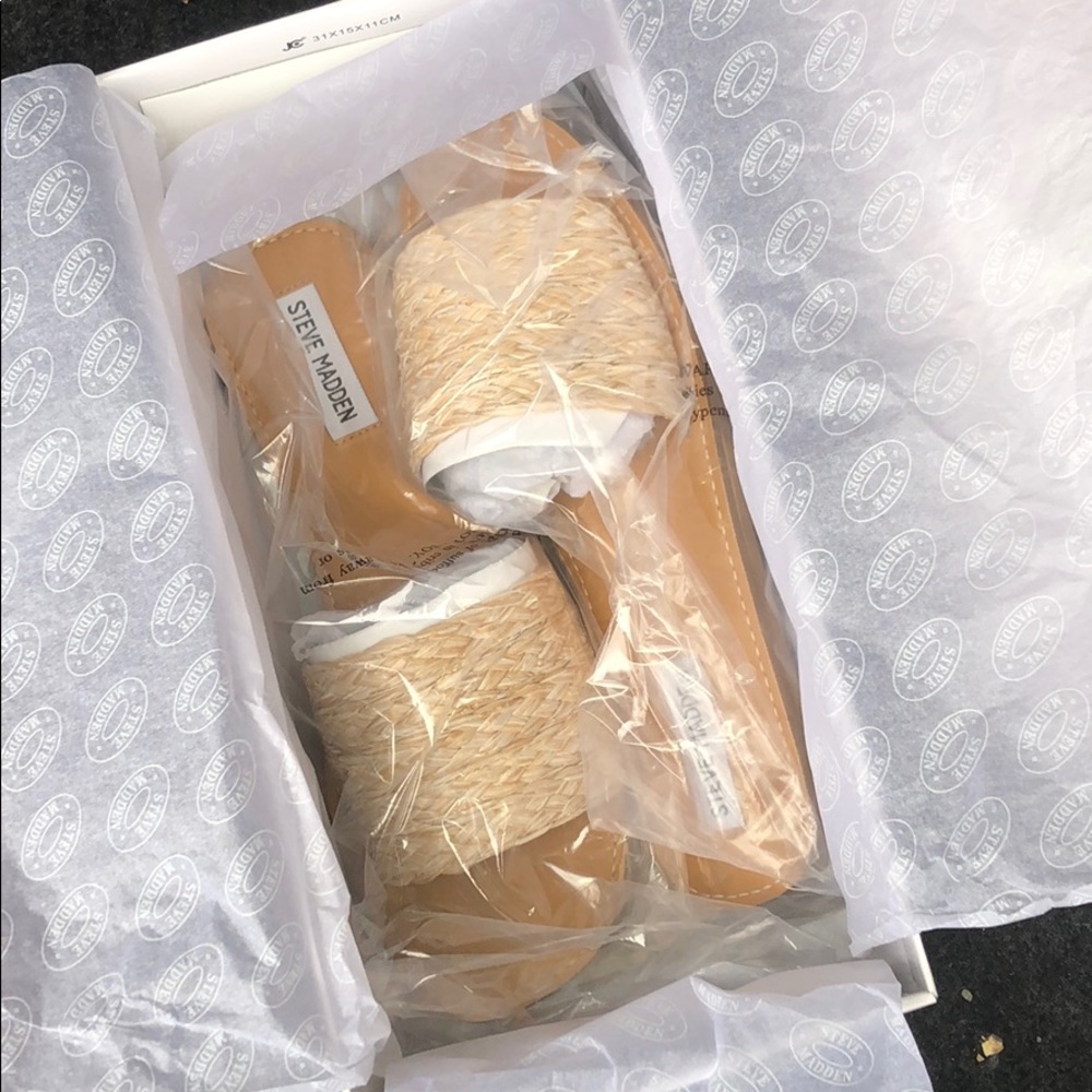 BRAND NEW/ Steve Madden Island Natural Raffia